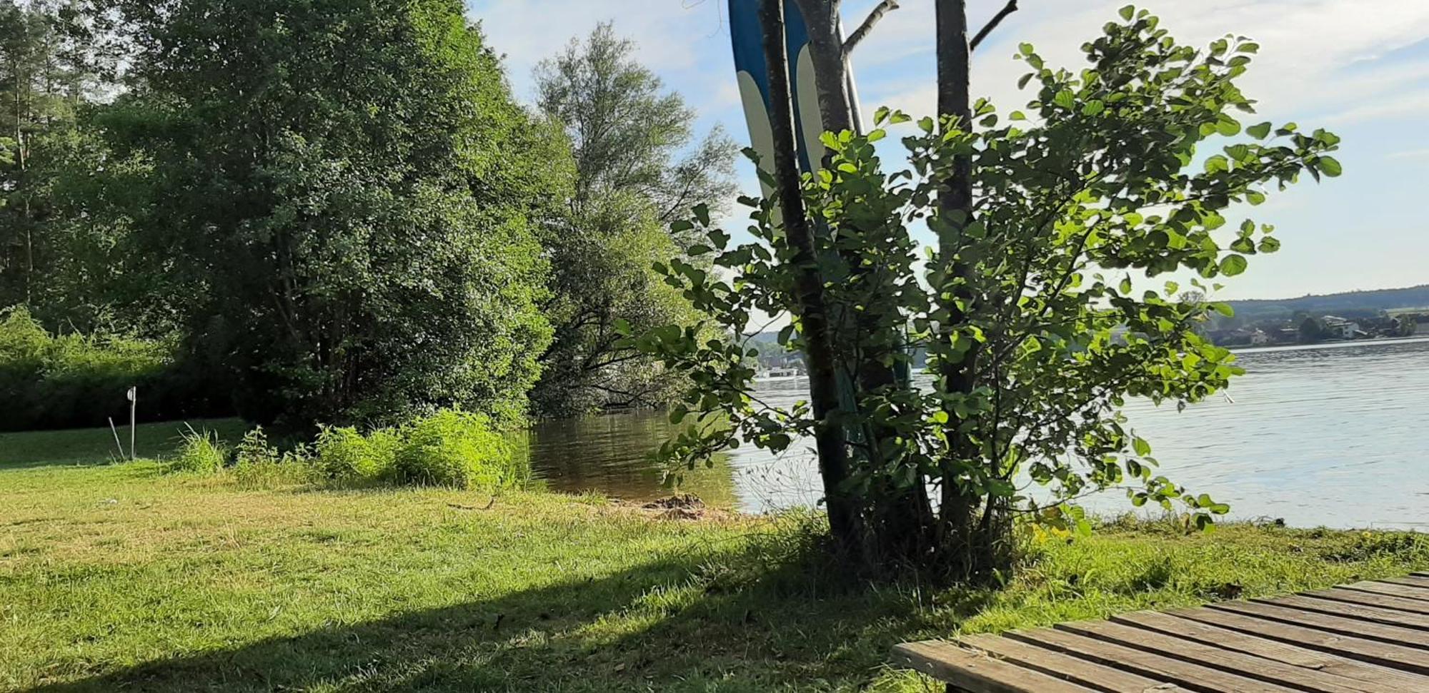 Bungalow Direkt Am See, Mit Eigenem Boot 罗丁 外观 照片